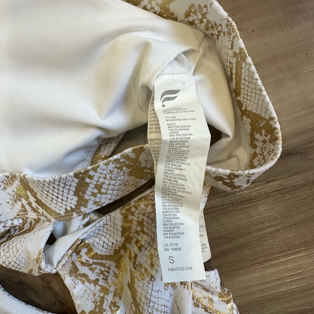 On-The-Go Medium Impact Sports Bra EUC ( worn once!) - Picture 4 of 4